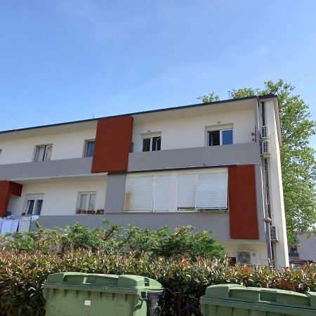 La Piazza Apartment Umag Luaran gambar