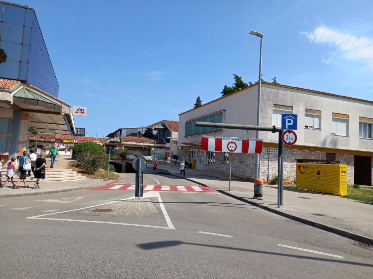 La Piazza Apartment Umag Luaran gambar